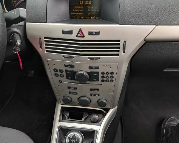 Серый Опель Астра, объемом двигателя 0 л и пробегом 240 тыс. км за 4850 $, фото 44 на Automoto.ua