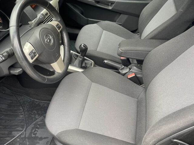 Сірий Опель Астра, об'ємом двигуна 1.4 л та пробігом 193 тис. км за 4900 $, фото 11 на Automoto.ua