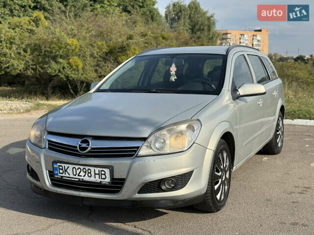 Сірий Опель Астра, об'ємом двигуна 1.91 л та пробігом 255 тис. км за 4200 $, фото 5 на Automoto.ua