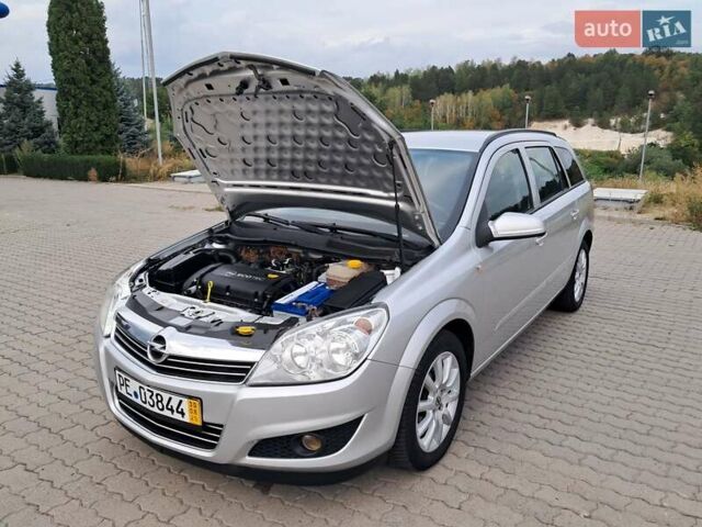 Сірий Опель Астра, об'ємом двигуна 1.6 л та пробігом 216 тис. км за 5400 $, фото 80 на Automoto.ua