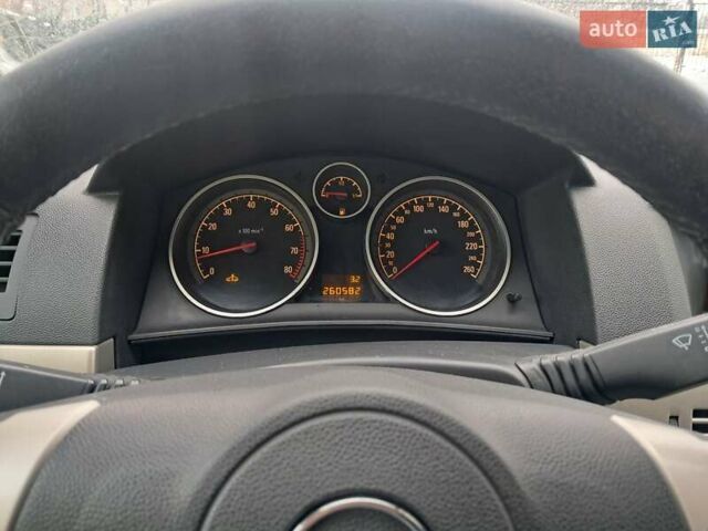 Сірий Опель Астра, об'ємом двигуна 1.6 л та пробігом 260 тис. км за 4800 $, фото 22 на Automoto.ua