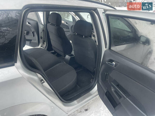 Серый Опель Астра, объемом двигателя 1.69 л и пробегом 260 тыс. км за 5350 $, фото 20 на Automoto.ua