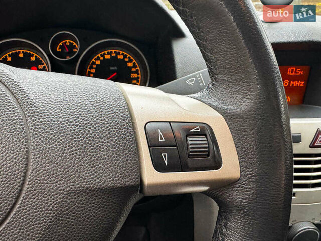 Серый Опель Астра, объемом двигателя 1.6 л и пробегом 197 тыс. км за 5990 $, фото 16 на Automoto.ua