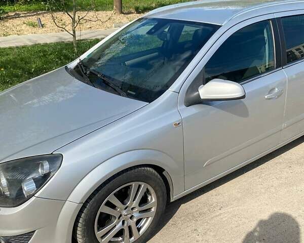 Сірий Опель Астра, об'ємом двигуна 1.7 л та пробігом 221 тис. км за 4800 $, фото 8 на Automoto.ua