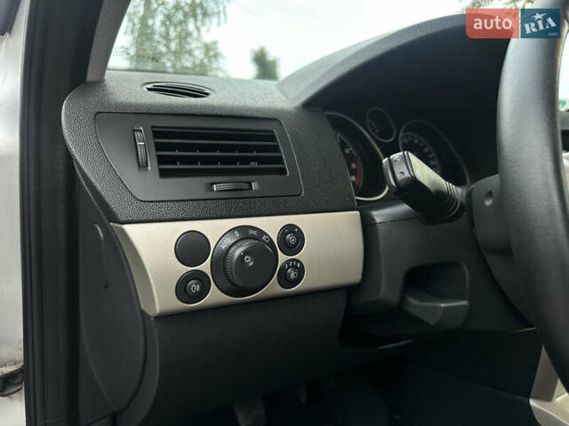 Сірий Опель Астра, об'ємом двигуна 1.6 л та пробігом 218 тис. км за 6000 $, фото 33 на Automoto.ua