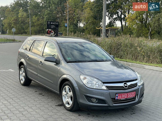 Серый Опель Астра, объемом двигателя 1.6 л и пробегом 225 тыс. км за 5500 $, фото 6 на Automoto.ua
