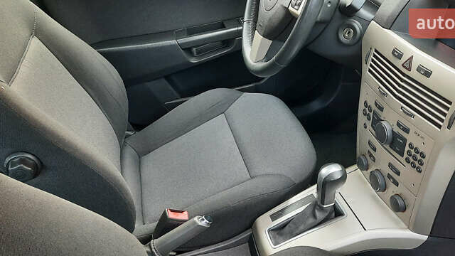 Сірий Опель Астра, об'ємом двигуна 1.8 л та пробігом 200 тис. км за 5999 $, фото 23 на Automoto.ua