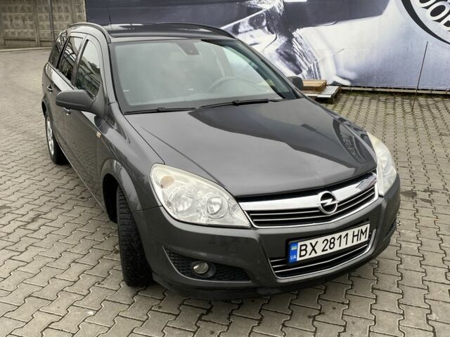 Серый Опель Астра, объемом двигателя 1.6 л и пробегом 240 тыс. км за 5000 $, фото 7 на Automoto.ua