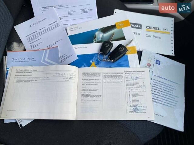 Серый Опель Астра, объемом двигателя 1.6 л и пробегом 172 тыс. км за 5900 $, фото 75 на Automoto.ua