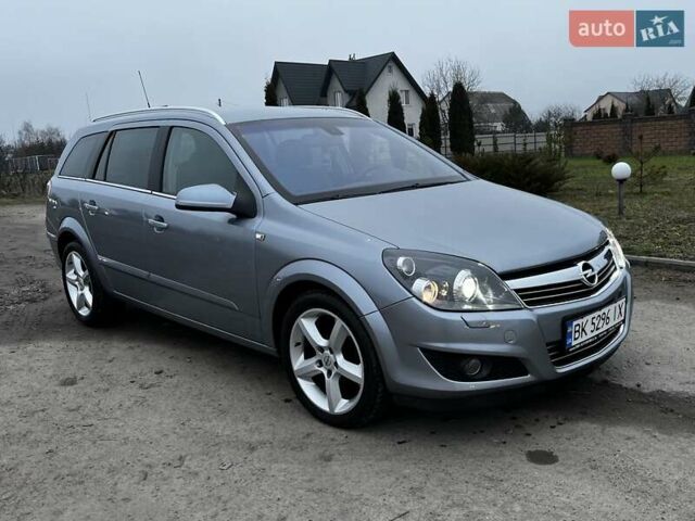 Серый Опель Астра, объемом двигателя 1.6 л и пробегом 251 тыс. км за 6100 $, фото 8 на Automoto.ua