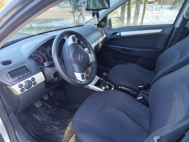 Сірий Опель Астра, об'ємом двигуна 1.6 л та пробігом 272 тис. км за 4900 $, фото 6 на Automoto.ua