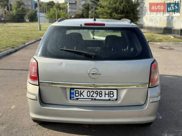 Сірий Опель Астра, об'ємом двигуна 1.91 л та пробігом 255 тис. км за 4200 $, фото 15 на Automoto.ua