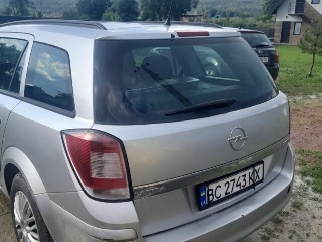 Серый Опель Астра, объемом двигателя 0 л и пробегом 285 тыс. км за 4050 $, фото 4 на Automoto.ua