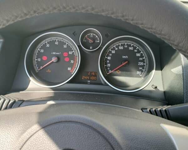 Серый Опель Астра, объемом двигателя 1.6 л и пробегом 245 тыс. км за 5500 $, фото 12 на Automoto.ua