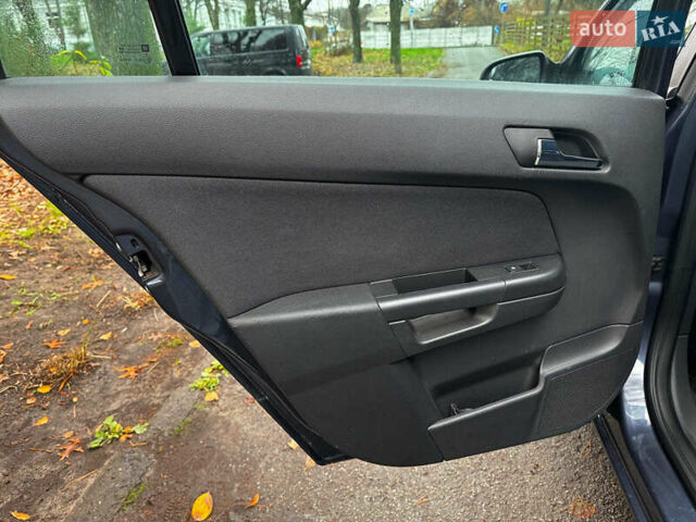 Серый Опель Астра, объемом двигателя 1.6 л и пробегом 197 тыс. км за 5990 $, фото 22 на Automoto.ua