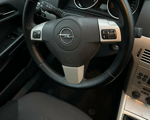 Сірий Опель Астра, об'ємом двигуна 1.6 л та пробігом 196 тис. км за 5700 $, фото 33 на Automoto.ua