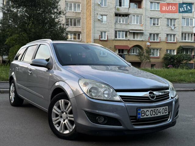 Сірий Опель Астра, об'ємом двигуна 1.69 л та пробігом 226 тис. км за 4499 $, фото 1 на Automoto.ua
