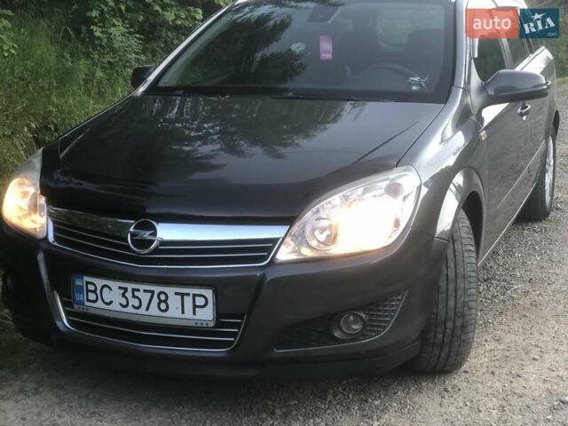 Серый Опель Астра, объемом двигателя 1.69 л и пробегом 278 тыс. км за 5900 $, фото 4 на Automoto.ua