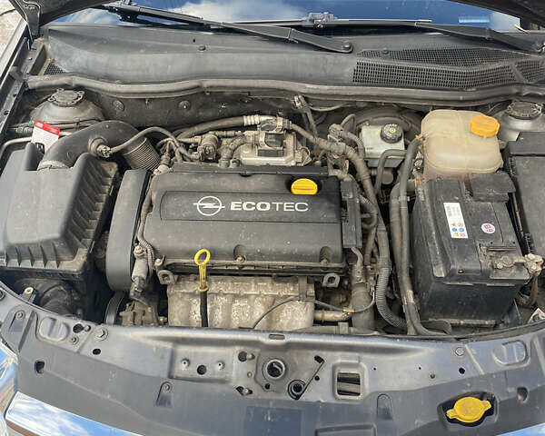 Серый Опель Астра, объемом двигателя 1.6 л и пробегом 234 тыс. км за 5399 $, фото 14 на Automoto.ua