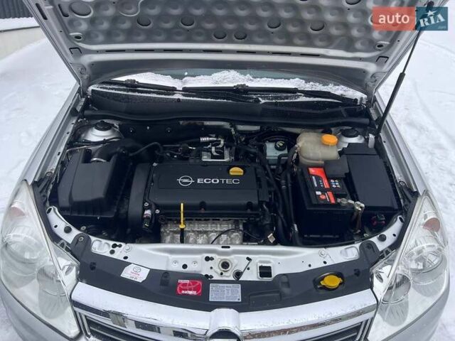 Сірий Опель Астра, об'ємом двигуна 1.6 л та пробігом 209 тис. км за 5999 $, фото 60 на Automoto.ua