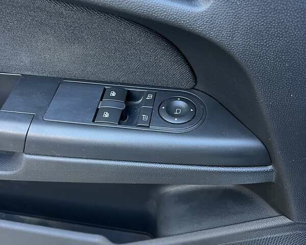 Серый Опель Астра, объемом двигателя 1.7 л и пробегом 280 тыс. км за 4700 $, фото 10 на Automoto.ua