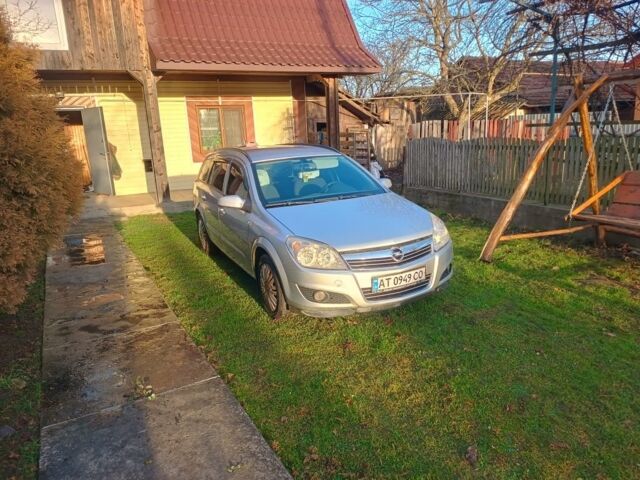 Серый Опель Астра, объемом двигателя 1.7 л и пробегом 273 тыс. км за 4700 $, фото 1 на Automoto.ua