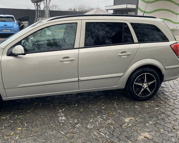 Серый Опель Астра, объемом двигателя 1.6 л и пробегом 196 тыс. км за 6000 $, фото 19 на Automoto.ua