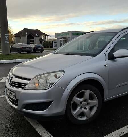 Опель Астра 2008 у Луцьку на Automoto.ua Сірий Опель Астра, об'ємом двигуна 1.69 л та пробігом 238 тис. км за 5650 $, фото 12 на Automoto.ua