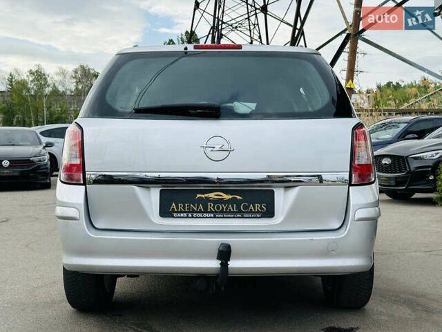 Серый Опель Астра, объемом двигателя 1.6 л и пробегом 154 тыс. км за 7200 $, фото 10 на Automoto.ua