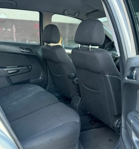 Серый Опель Астра, объемом двигателя 1.7 л и пробегом 399 тыс. км за 4250 $, фото 24 на Automoto.ua