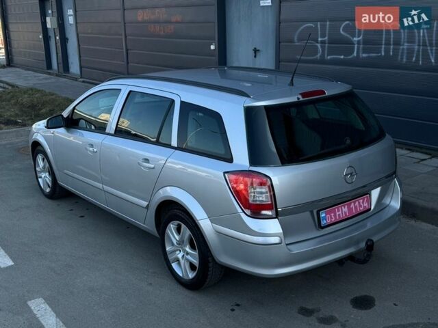 Серый Опель Астра, объемом двигателя 1.6 л и пробегом 197 тыс. км за 5450 $, фото 4 на Automoto.ua