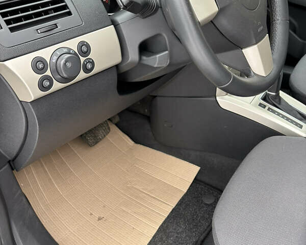 Серый Опель Астра, объемом двигателя 1.8 л и пробегом 172 тыс. км за 6500 $, фото 11 на Automoto.ua