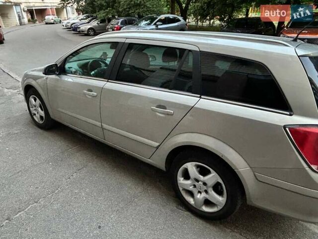 Сірий Опель Астра, об'ємом двигуна 1.8 л та пробігом 274 тис. км за 5700 $, фото 4 на Automoto.ua