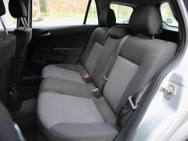 Серый Опель Астра, объемом двигателя 1.6 л и пробегом 217 тыс. км за 6200 $, фото 7 на Automoto.ua