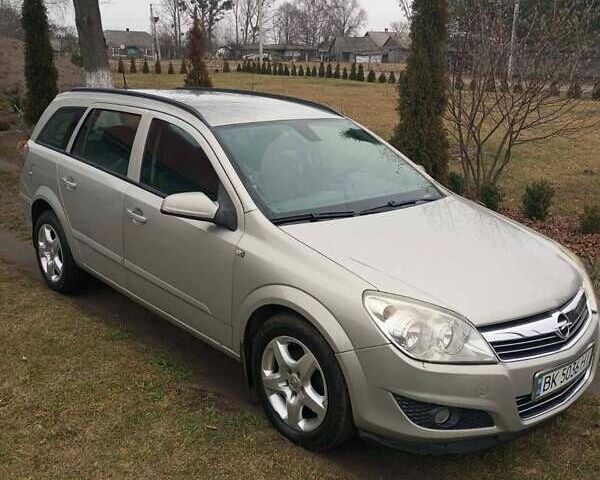 Сірий Опель Астра, об'ємом двигуна 1.3 л та пробігом 210 тис. км за 5000 $, фото 1 на Automoto.ua