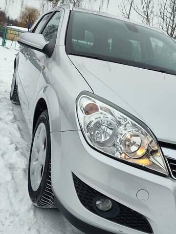 Серый Опель Астра, объемом двигателя 1.6 л и пробегом 189 тыс. км за 6150 $, фото 17 на Automoto.ua