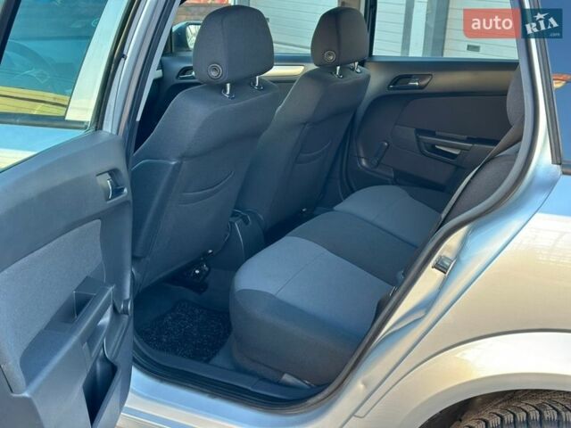 Сірий Опель Астра, об'ємом двигуна 1.6 л та пробігом 144 тис. км за 5899 $, фото 18 на Automoto.ua