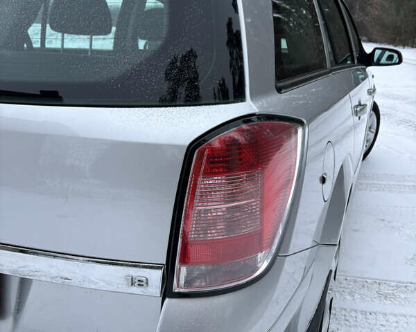 Серый Опель Астра, объемом двигателя 1.8 л и пробегом 172 тыс. км за 6500 $, фото 3 на Automoto.ua