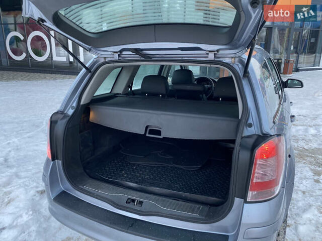 Сірий Опель Астра, об'ємом двигуна 1.6 л та пробігом 156 тис. км за 5650 $, фото 24 на Automoto.ua