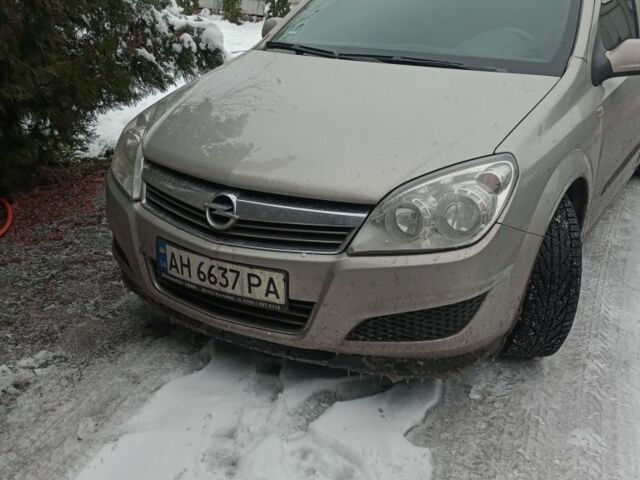 Сірий Опель Астра, об'ємом двигуна 1.4 л та пробігом 250 тис. км за 5300 $, фото 6 на Automoto.ua