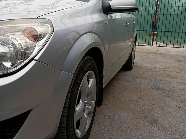 Сірий Опель Астра, об'ємом двигуна 1.6 л та пробігом 236 тис. км за 5250 $, фото 5 на Automoto.ua