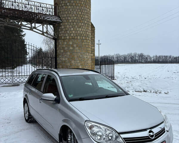 Серый Опель Астра, объемом двигателя 1.8 л и пробегом 172 тыс. км за 6500 $, фото 5 на Automoto.ua