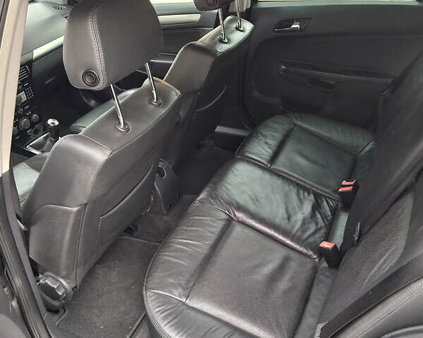 Серый Опель Астра, объемом двигателя 1.6 л и пробегом 280 тыс. км за 6200 $, фото 13 на Automoto.ua