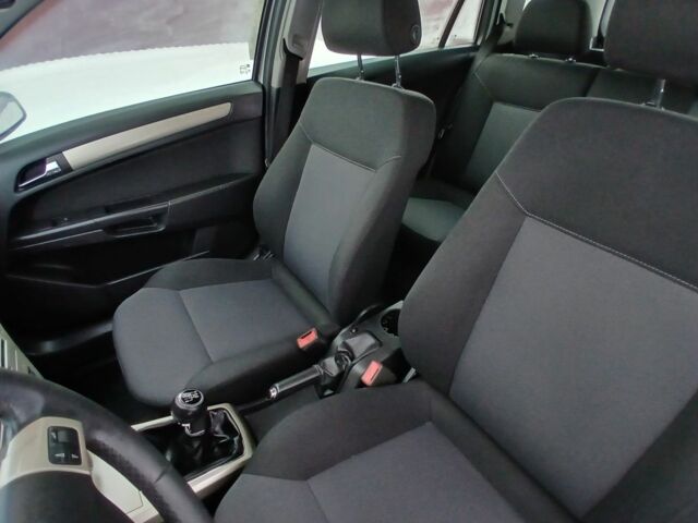 Серый Опель Астра, объемом двигателя 0 л и пробегом 243 тыс. км за 5299 $, фото 10 на Automoto.ua