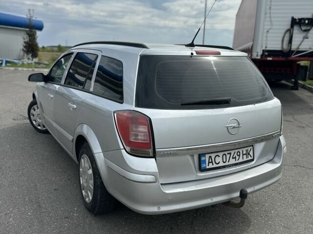 Сірий Опель Астра, об'ємом двигуна 1.7 л та пробігом 330 тис. км за 5500 $, фото 3 на Automoto.ua