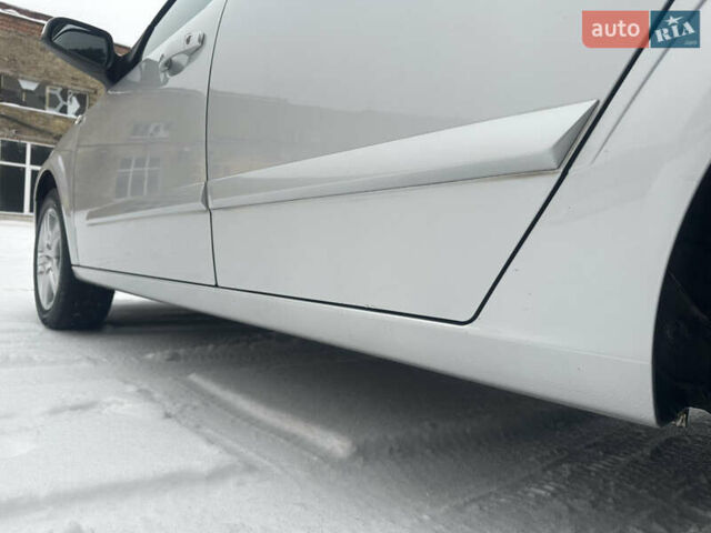 Серый Опель Астра, объемом двигателя 1.6 л и пробегом 196 тыс. км за 5600 $, фото 20 на Automoto.ua