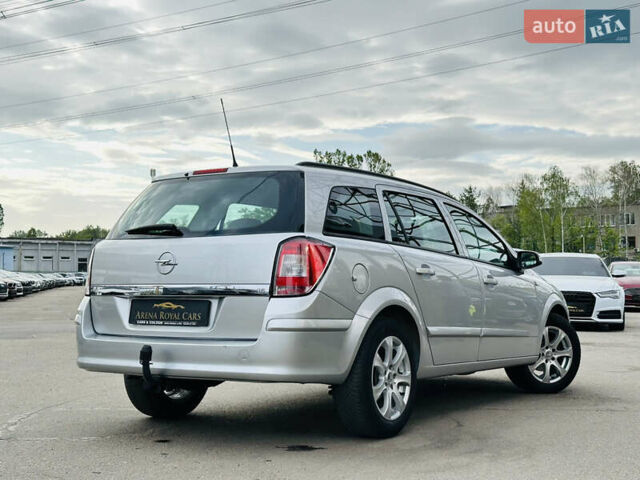 Серый Опель Астра, объемом двигателя 1.6 л и пробегом 154 тыс. км за 7200 $, фото 1 на Automoto.ua