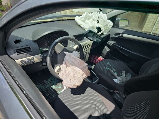 Сірий Опель Астра, об'ємом двигуна 1.6 л та пробігом 277 тис. км за 2500 $, фото 3 на Automoto.ua