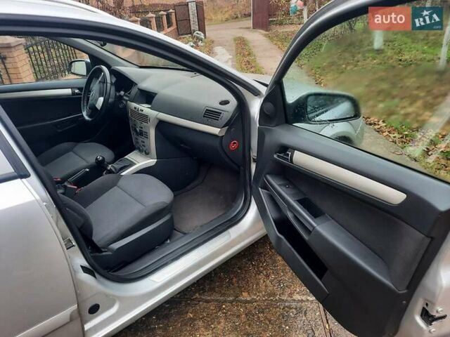 Сірий Опель Астра, об'ємом двигуна 1.9 л та пробігом 219 тис. км за 6200 $, фото 29 на Automoto.ua