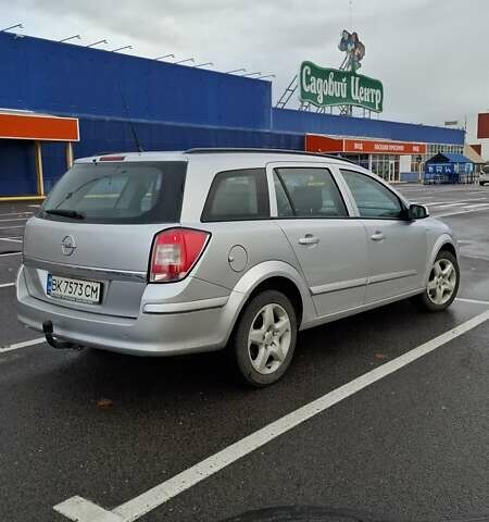 Опель Астра 2008 у Луцьку на Automoto.ua Сірий Опель Астра, об'ємом двигуна 1.69 л та пробігом 238 тис. км за 5650 $, фото 8 на Automoto.ua